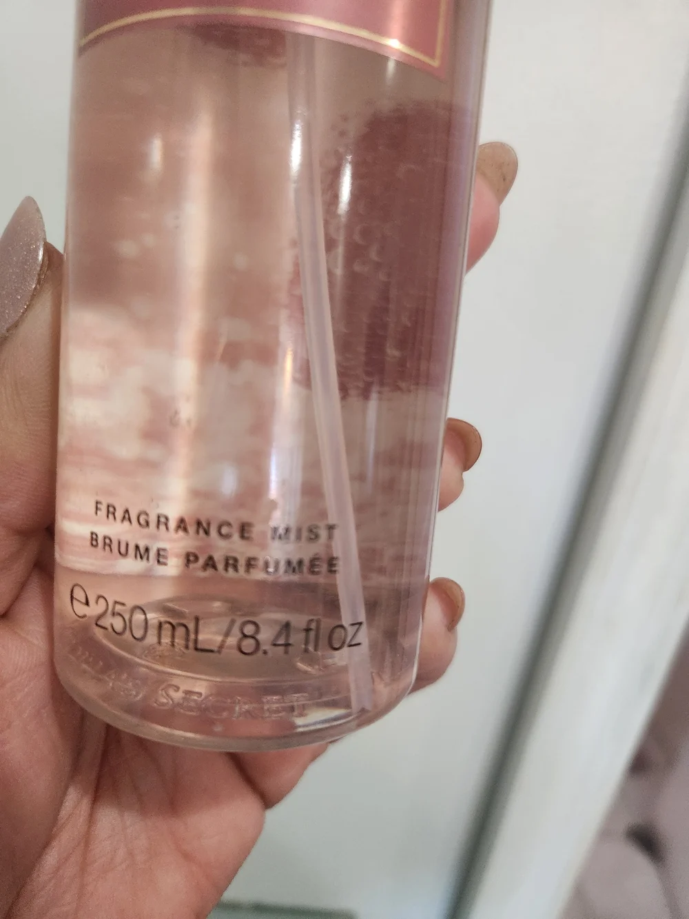 Victoria's Secret Strawberry & Champagne Fragrance Mist - Picture 4 of 5